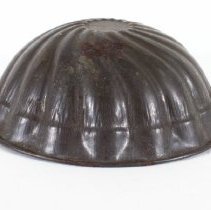 Small spiral tin mold - Outside